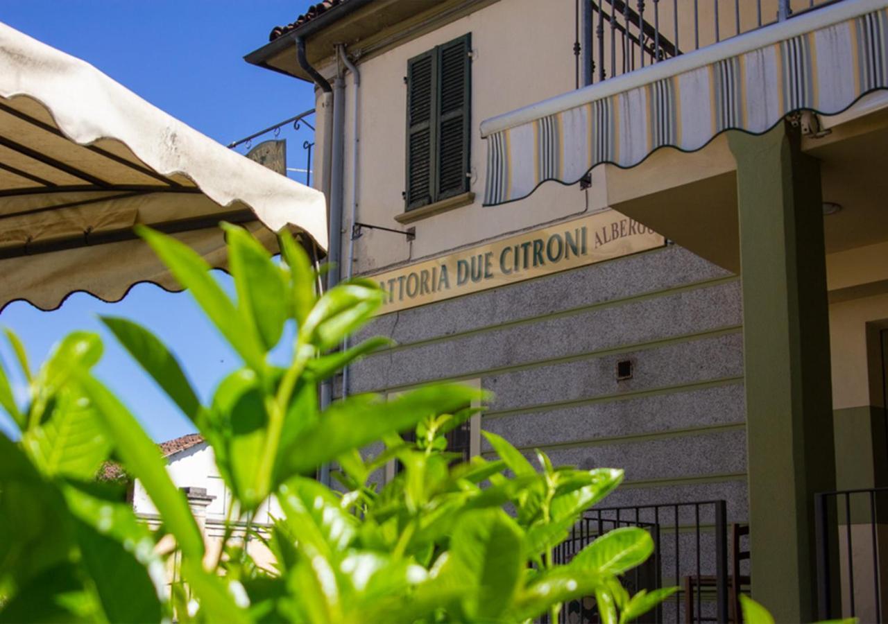 Отель Trattoria Due Citroni Casalgrasso Экстерьер фото