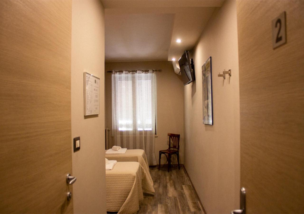 Отель Trattoria Due Citroni Casalgrasso Экстерьер фото