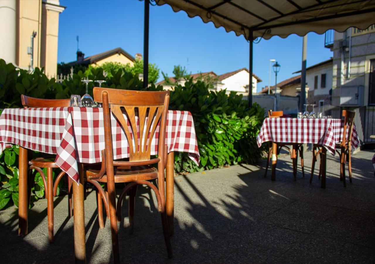 Отель Trattoria Due Citroni Casalgrasso Экстерьер фото