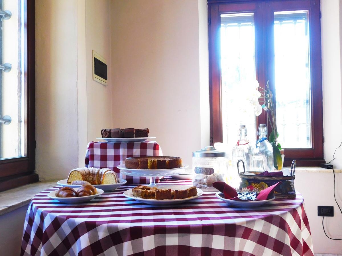 Отель Trattoria Due Citroni Casalgrasso Экстерьер фото